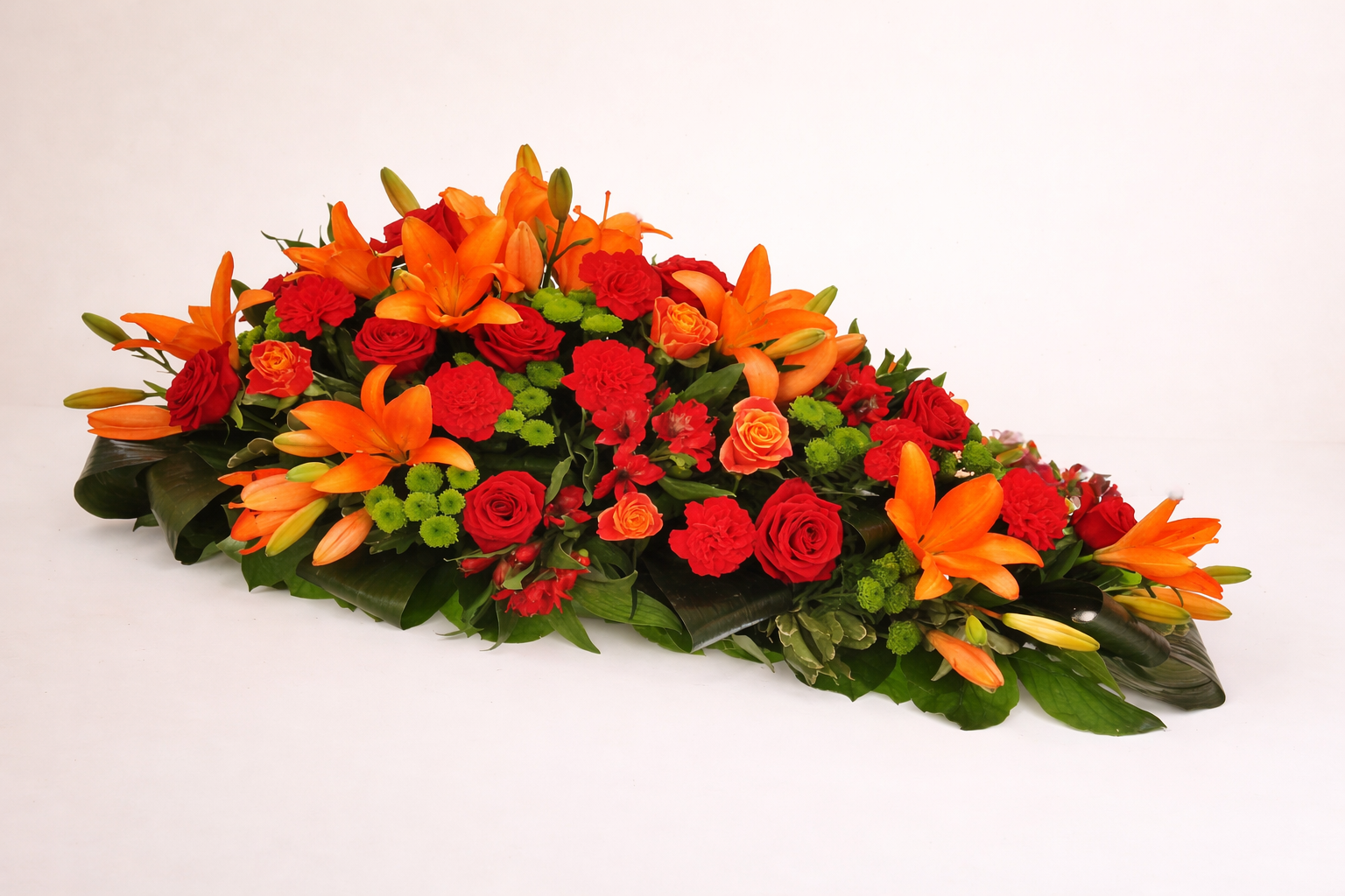 Composition dessus de cercueil rouge & orange